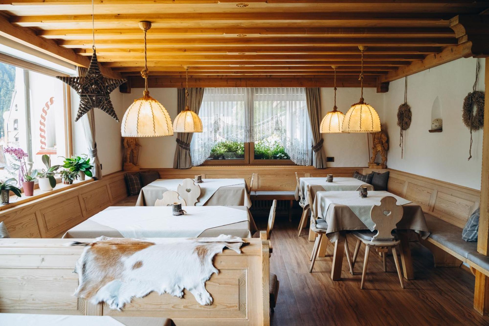 Hotel Garnì Cir Santa Cristina Val Gardena Esterno foto